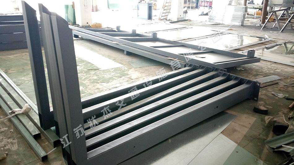 太陽(yáng)能,廣告,垃圾箱,環(huán)保箱,保潔箱_江蘇狀杰交通設(shè)施有限公司 福建省廈門市候車亭發(fā)貨2018-3-12