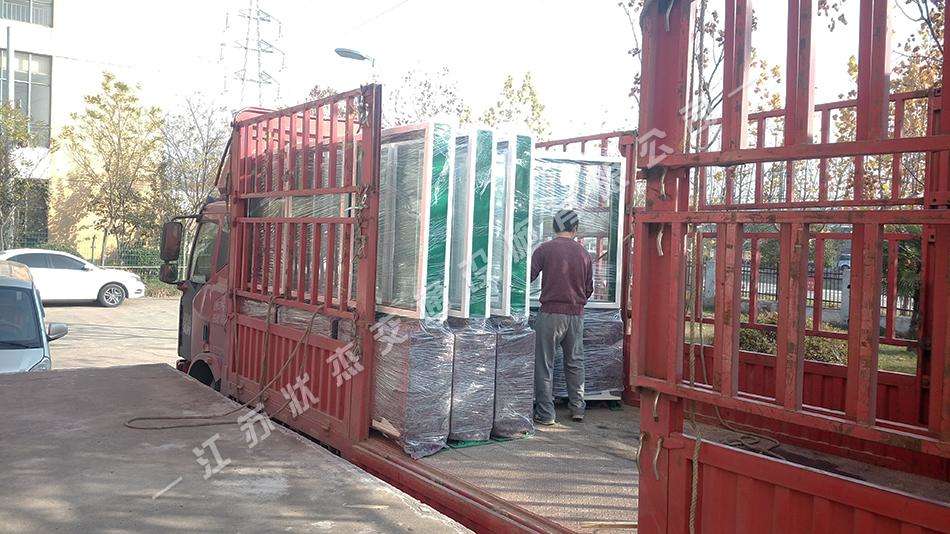 太陽(yáng)能,廣告,垃圾箱,環(huán)保箱,保潔箱_江蘇狀杰交通設(shè)施有限公司 浙江紹興不銹鋼垃圾箱發(fā)貨2017-11-27